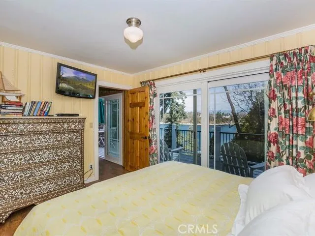 352 John Muir Road, Lake Arrowhead, California 92352
