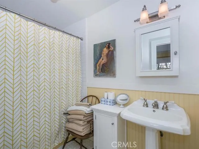 352 John Muir Road, Lake Arrowhead, California 92352
