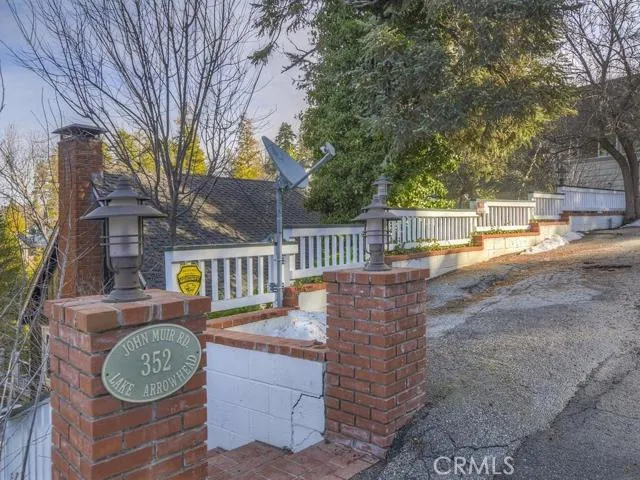 352 John Muir Road, Lake Arrowhead, California 92352