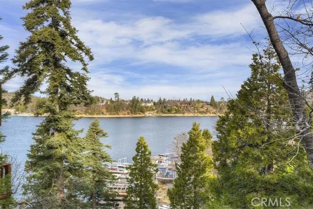 352 John Muir Road, Lake Arrowhead, California 92352