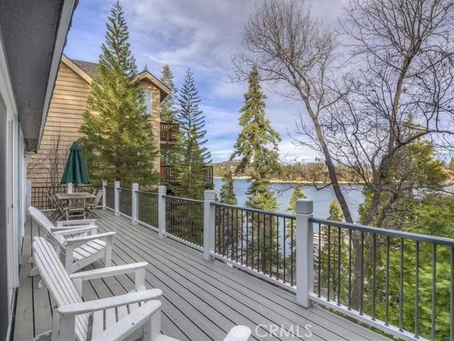 352 John Muir Road, Lake Arrowhead, California 92352