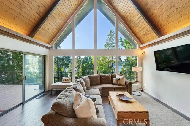 27780 Greenway Drive, Lake Arrowhead, California 92352