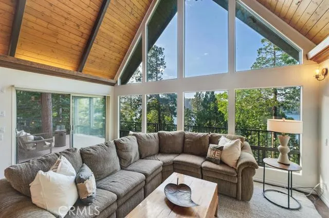 27780 Greenway Drive, Lake Arrowhead, California 92352