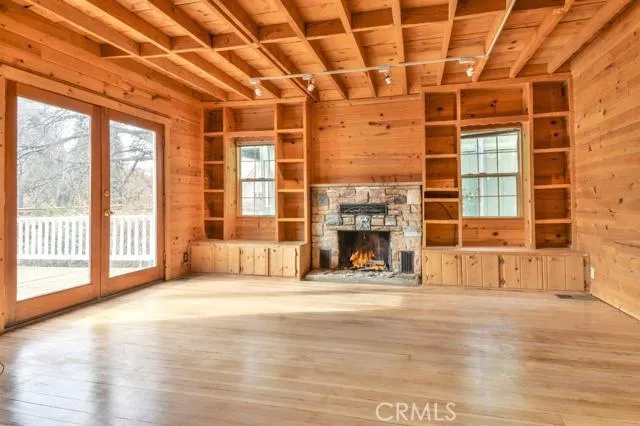 28889 Cedar Drive, Lake Arrowhead, California 92352