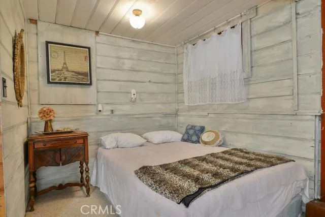 21875 Sawpit Canyon Road, Cedarpines Park, California 92322