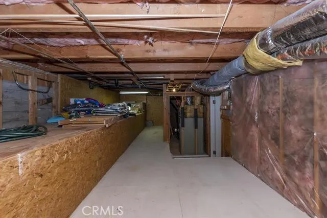 221 Corona Circle, Lake Arrowhead, California 92352