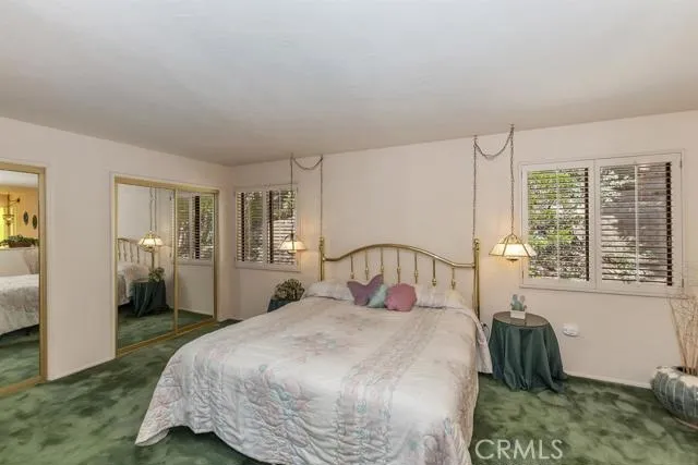 221 Corona Circle, Lake Arrowhead, California 92352