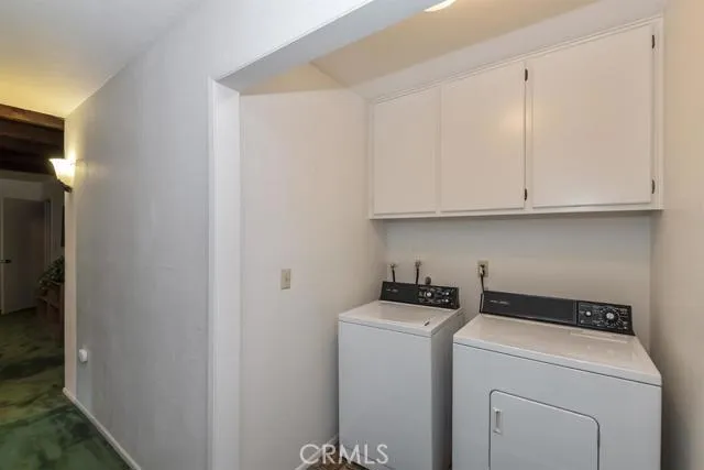 221 Corona Circle, Lake Arrowhead, California 92352