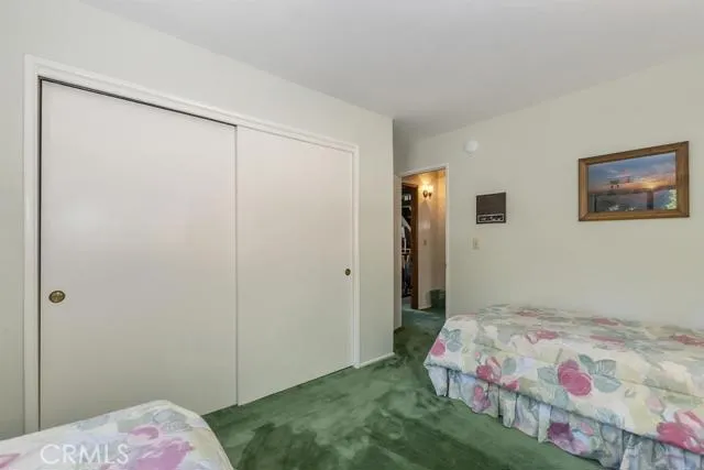 221 Corona Circle, Lake Arrowhead, California 92352