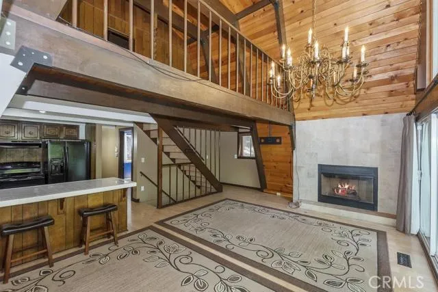 28819 Potomac Drive, Lake Arrowhead, California 92352