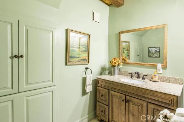 2678 Thule Lane, Running Springs, California 92382