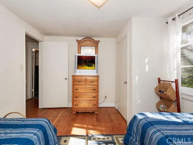 130 B Lane, Lake Arrowhead, California 92352
