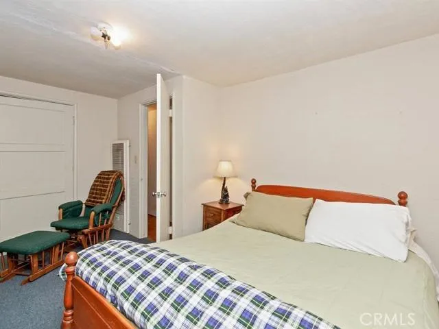 130 B Lane, Lake Arrowhead, California 92352