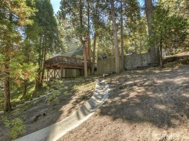 130 B Lane, Lake Arrowhead, California 92352