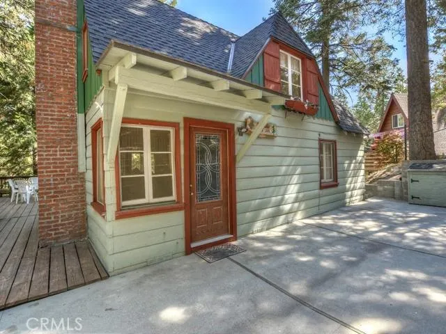 130 B Lane, Lake Arrowhead, California 92352