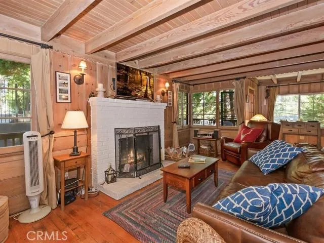 130 B Lane, Lake Arrowhead, California 92352