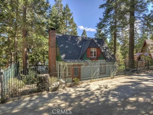 130 B Lane, Lake Arrowhead, California 92352