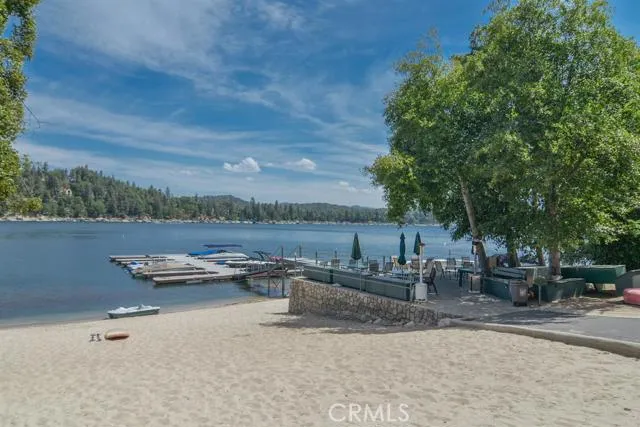 27833 Hamiltair Drive, Lake Arrowhead, California 92352