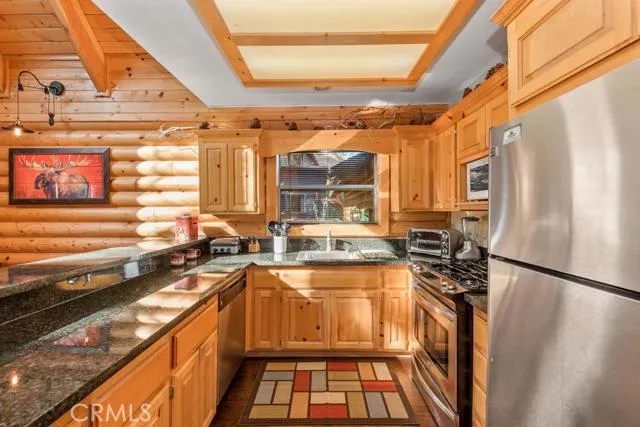 150 Yosemite Drive, None, California 92314