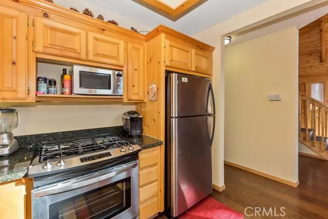 150 Yosemite Drive, None, California 92314
