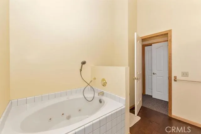 150 Yosemite Drive, None, California 92314