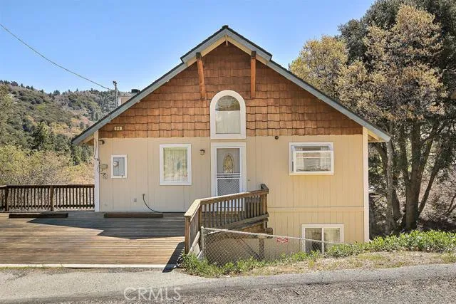 649 Arosa Drive, Crestline, California 92325