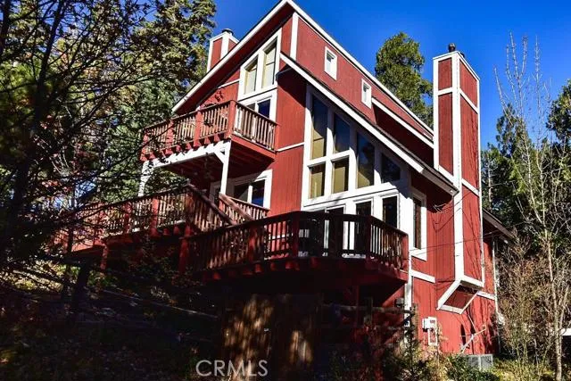 1028 Sandalwood Drive, Lake Arrowhead, California 92352