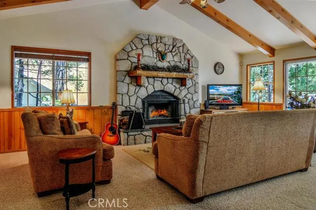 449 Bel Air Drive, Lake Arrowhead, California 92352
