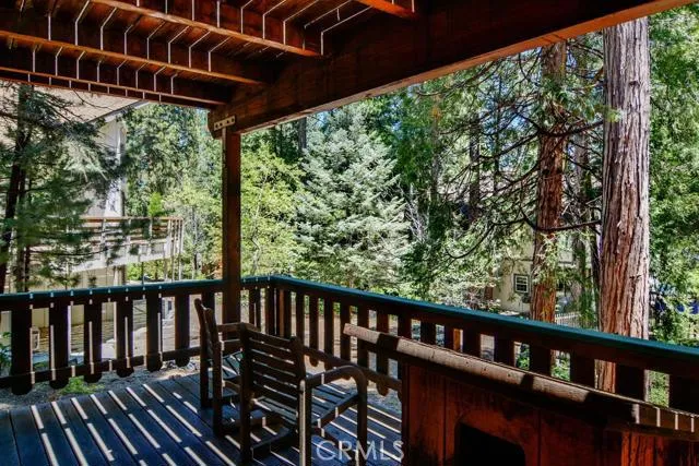 449 Bel Air Drive, Lake Arrowhead, California 92352