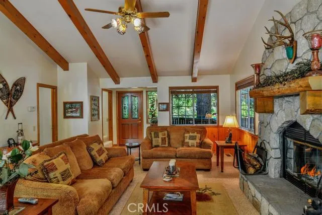 449 Bel Air Drive, Lake Arrowhead, California 92352