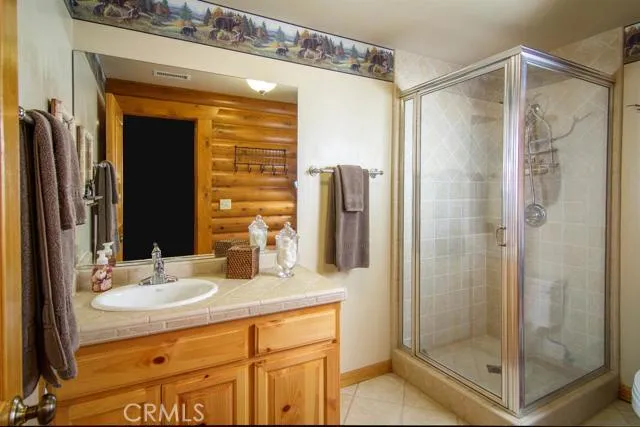 262 Fairway Drive, Lake Arrowhead, California 92352