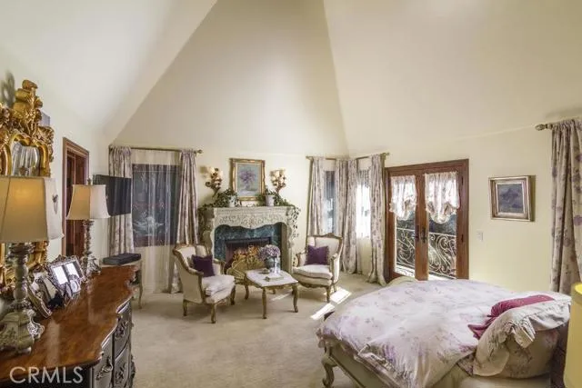 29025 Big Cedar Cove, Lake Arrowhead, California 92352