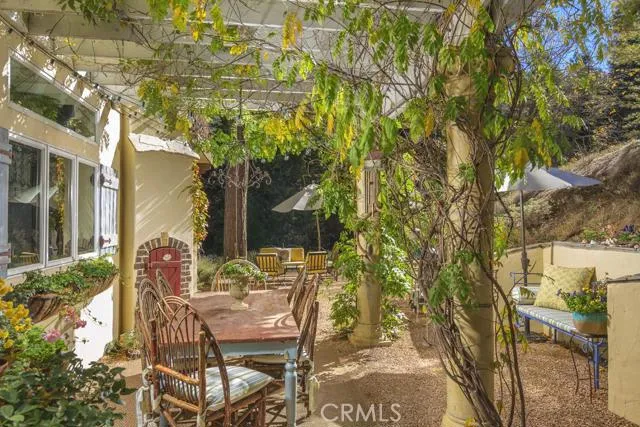 29025 Big Cedar Cove, Lake Arrowhead, California 92352