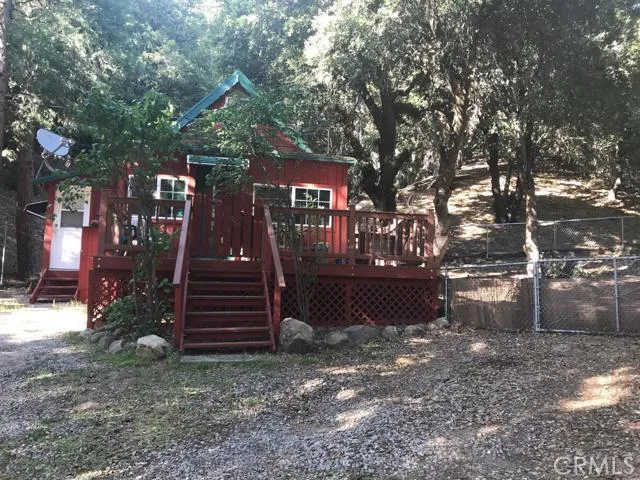 25157 Moon Drive, Crestline, California 92325