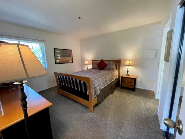 Bedroom w/Ensuite BA