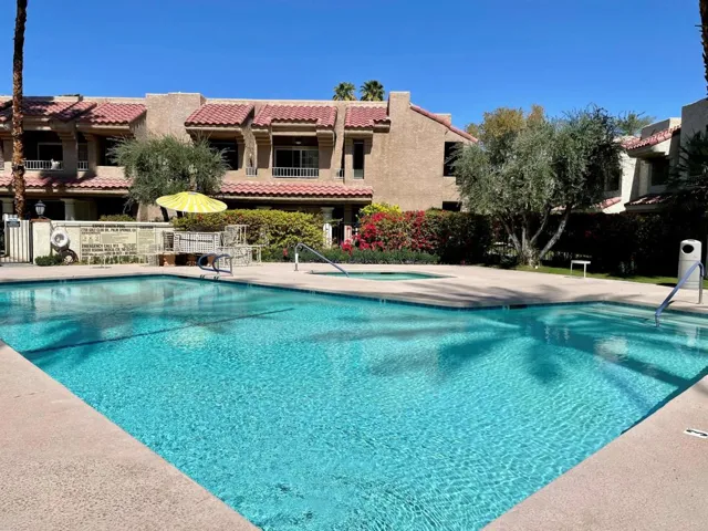 Pool Spa 1