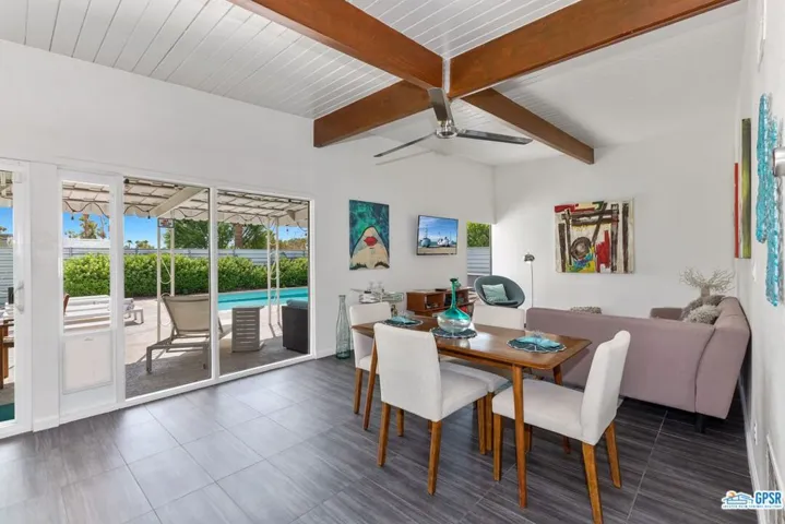 2890 E Wyman Drive, Palm Springs, California 92262
