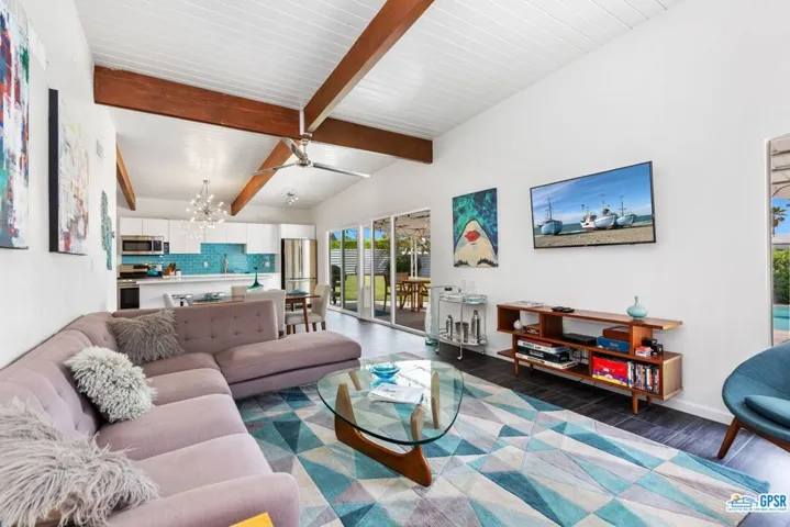 2890 E Wyman Drive, Palm Springs, California 92262