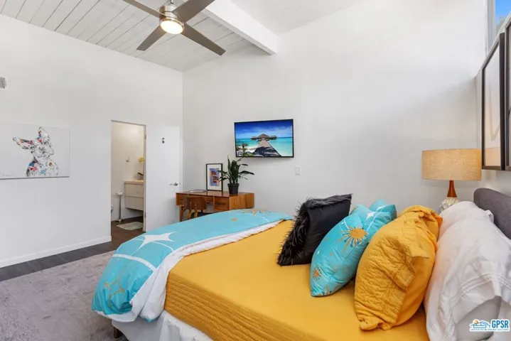 2890 E Wyman Drive, Palm Springs, California 92262