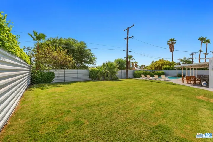 2890 E Wyman Drive, Palm Springs, California 92262