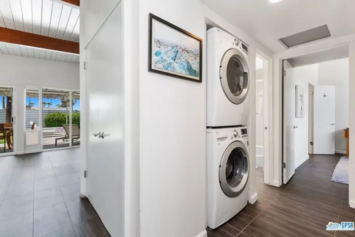 2890 E Wyman Drive, Palm Springs, California 92262