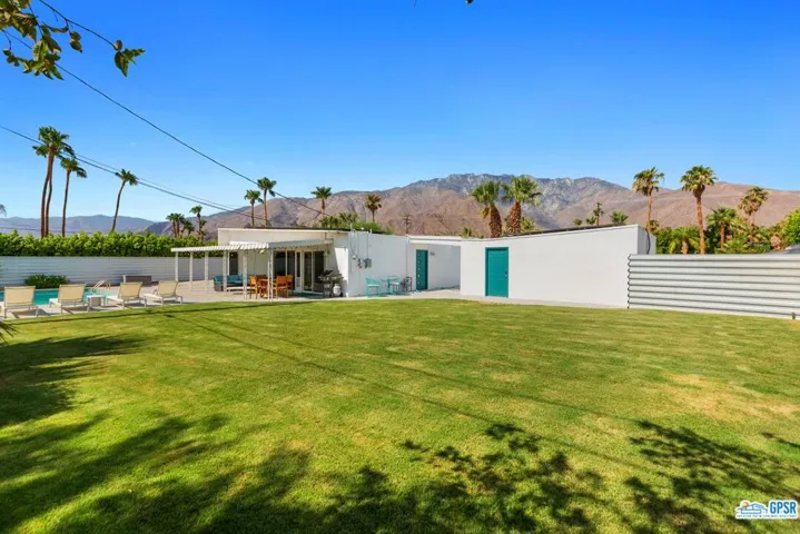 2890 E Wyman Drive, Palm Springs, California 92262