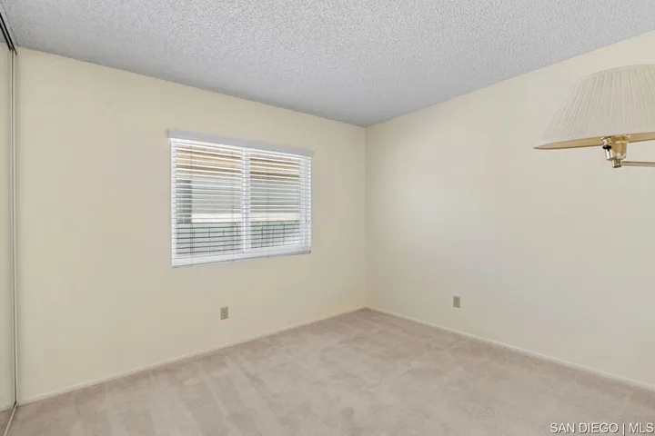 10586 Giffin Way, San Diego, California 92126