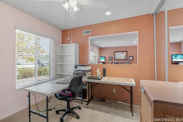 10586 Giffin Way, San Diego, California 92126