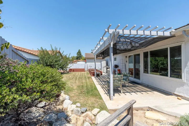 10586 Giffin Way, San Diego, California 92126
