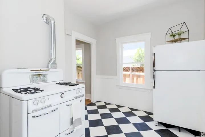 243 Webster Street, Palo Alto, California 94301