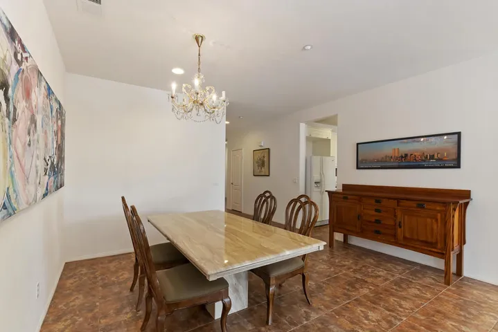 014_Dining Area