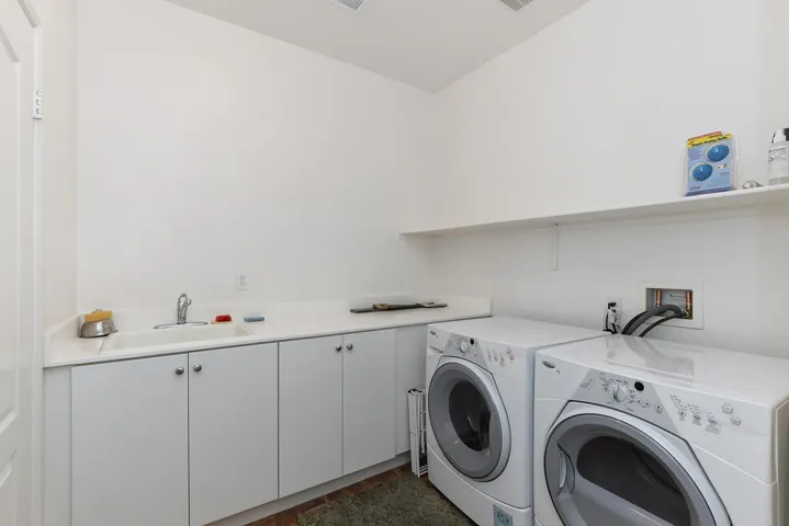 029_Laundry room