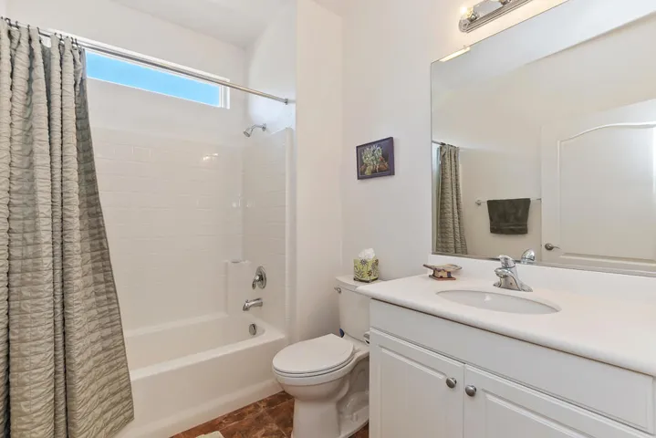 019_Bathroom