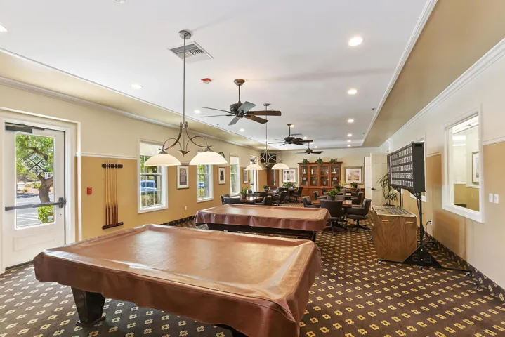 038_Community Amenities